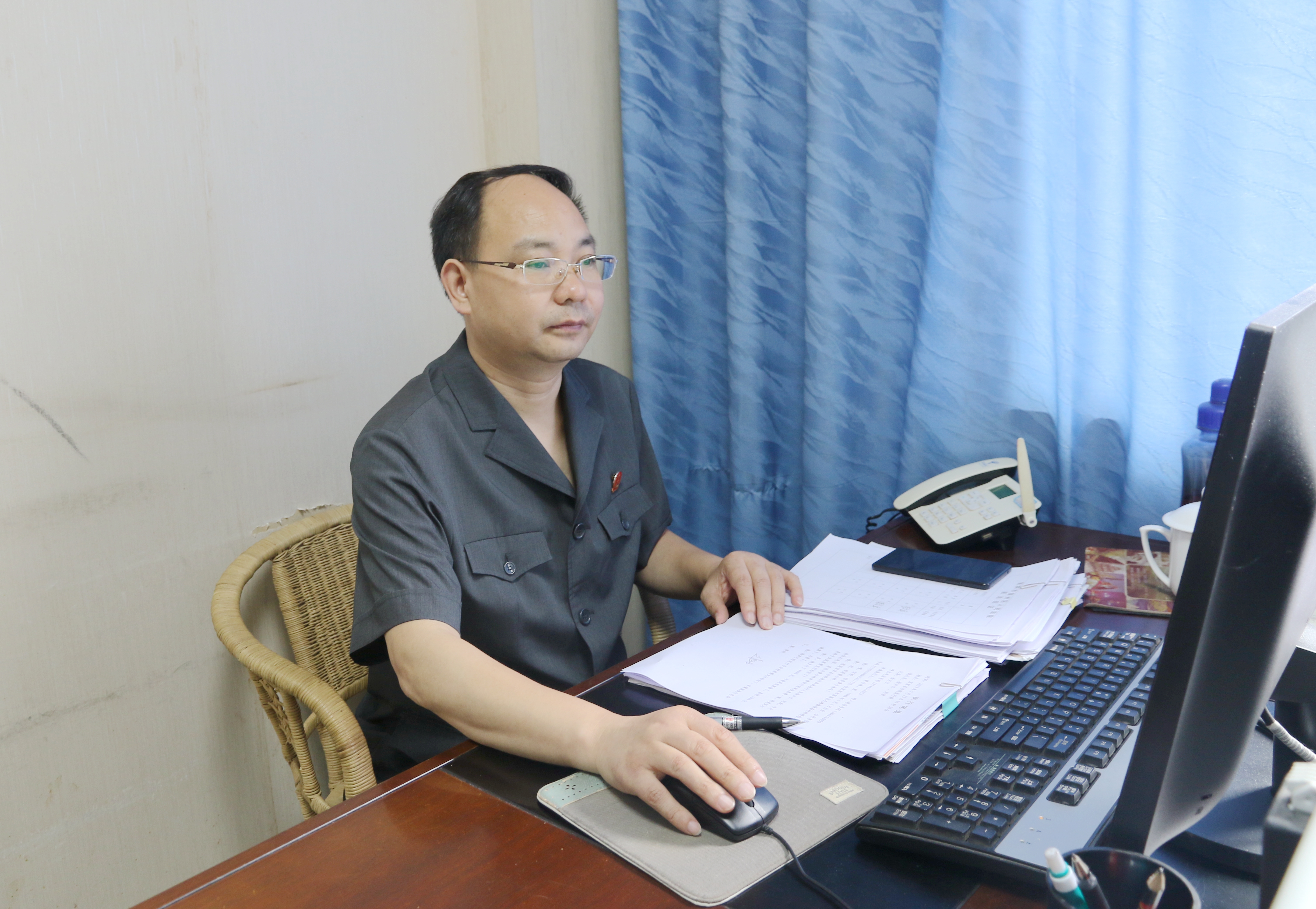 徐兴江法官.jpg