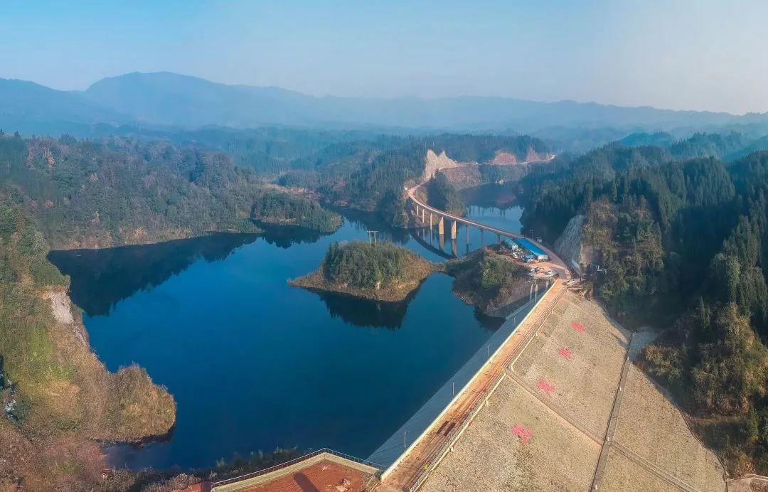 建成后的九龙水库.jpg