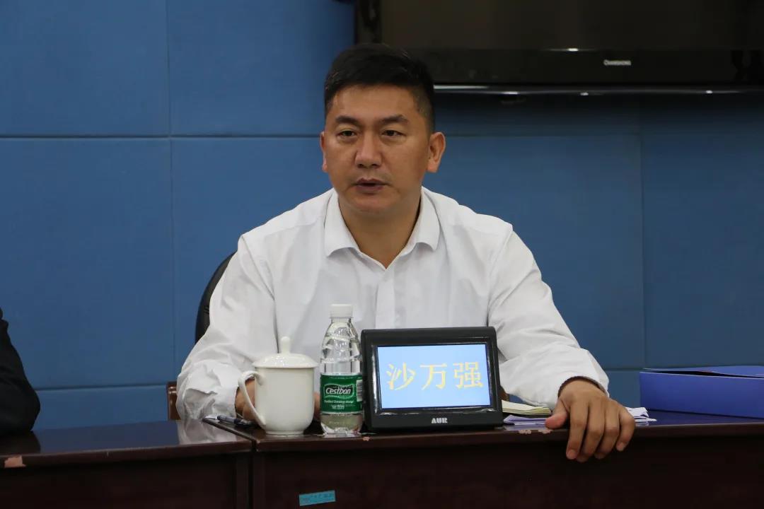 马边彝族自治县委副书记,县长沙万强一行到马边检察院调研政法队伍