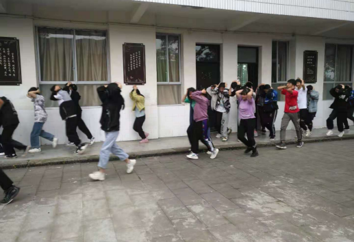 QQ图片20210512104329.png