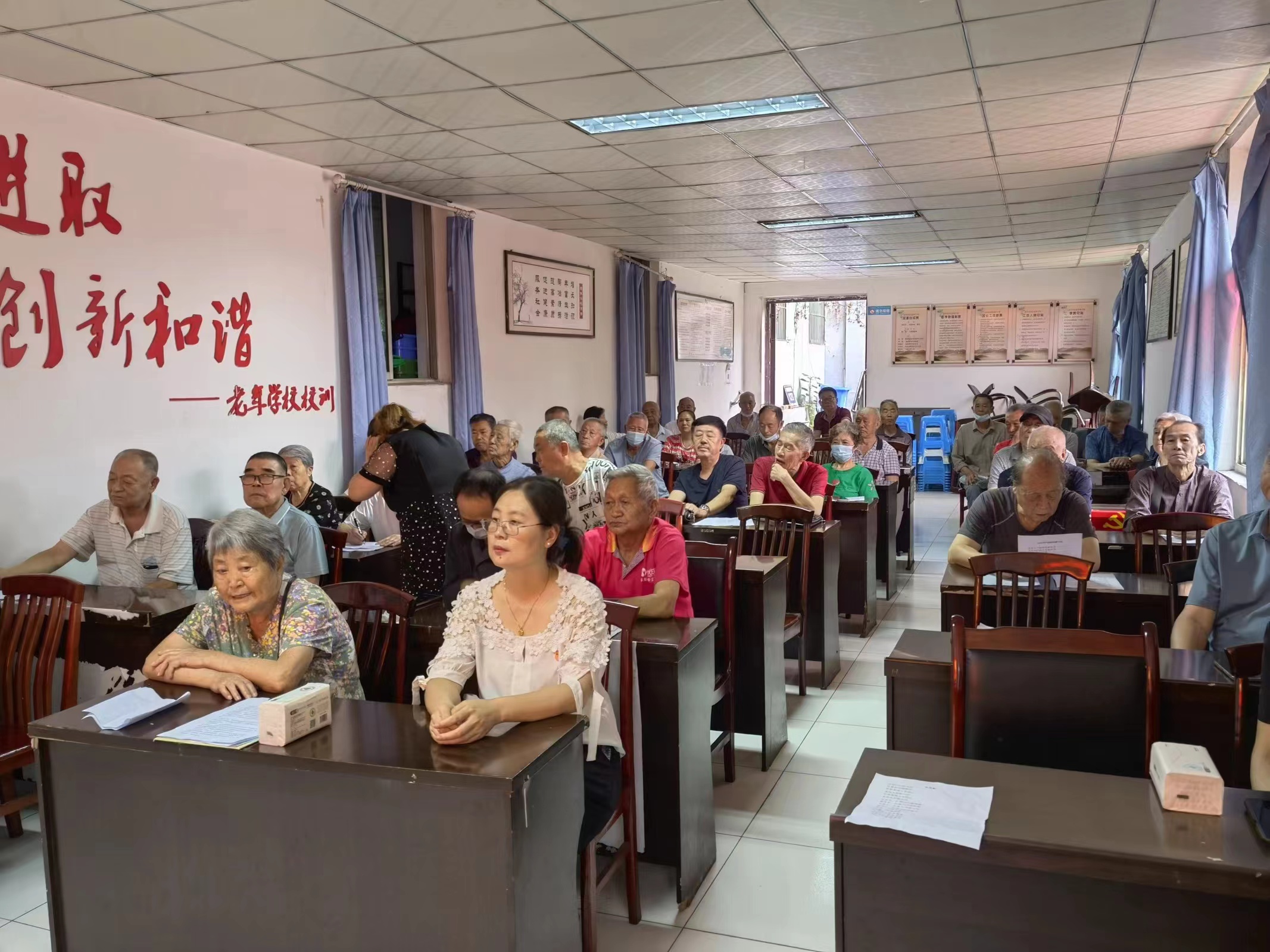 6月29日，西区法院民事审判庭前往巴关河社区，开展防范养老诈骗宣传活动.jpg