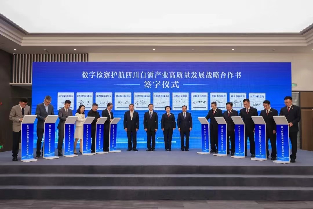 b9b7cadcf667186c6e726c3aa215b240_.jpg