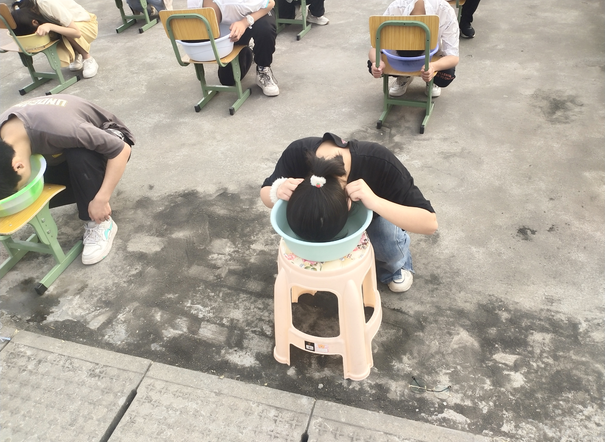 1682051199364448.png